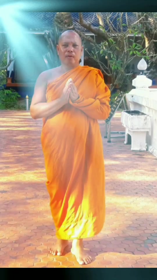 @"แสงสว่าง เสมอด้วยปัญญาไม่มี"