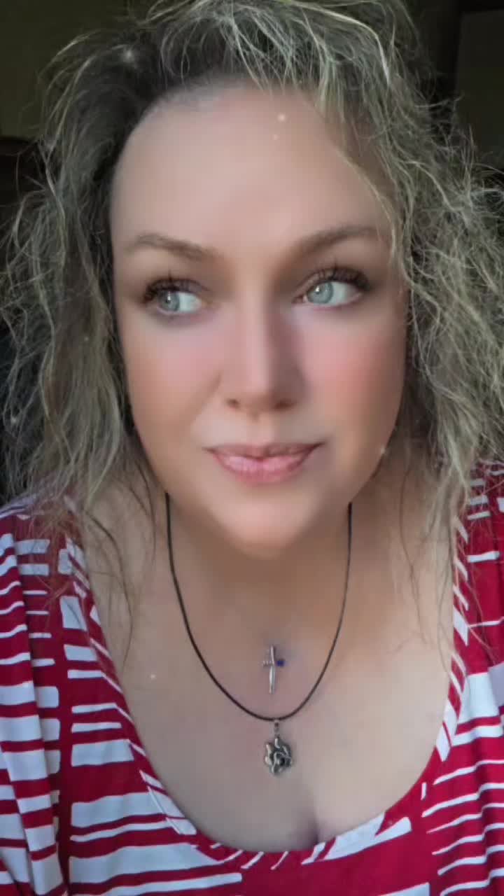 @Heidi 💜🖤
