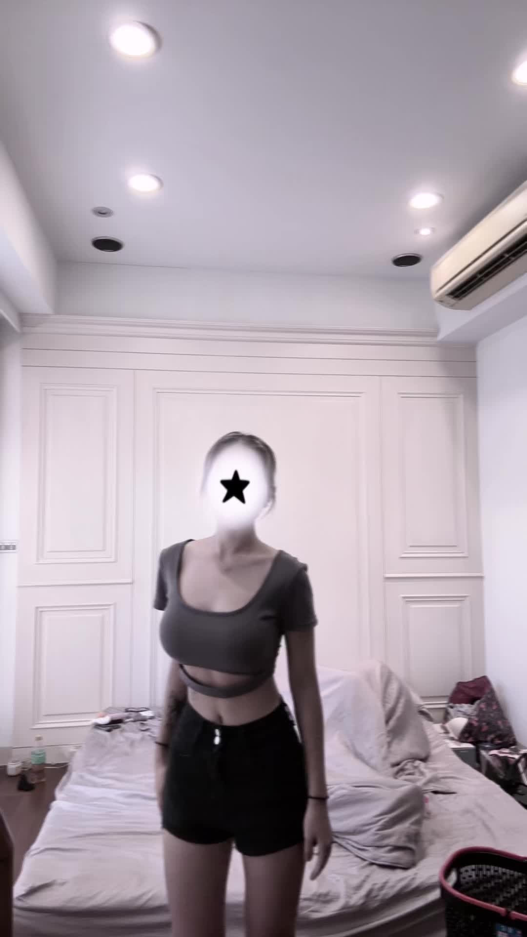 @小妤🎀