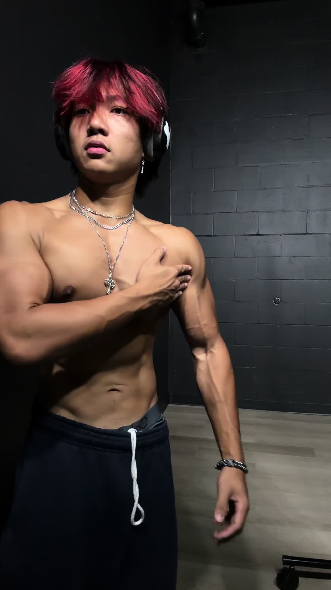 @xzovert