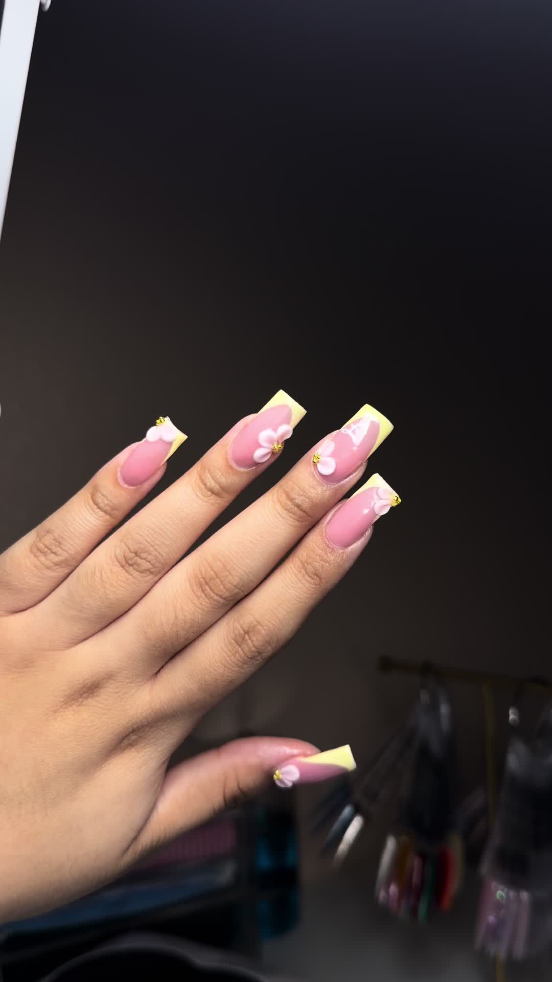 @naiilssbymel