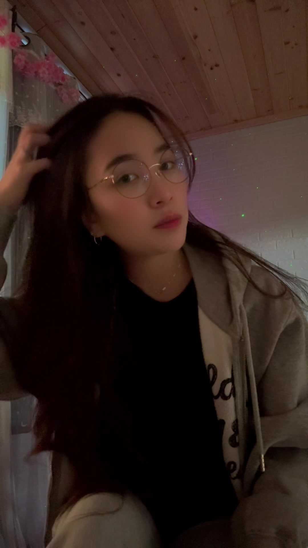 @๐๐๐๐๐ช๐ค