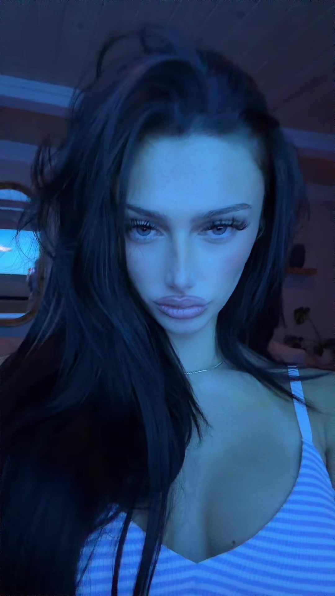 @whosavalolwhat