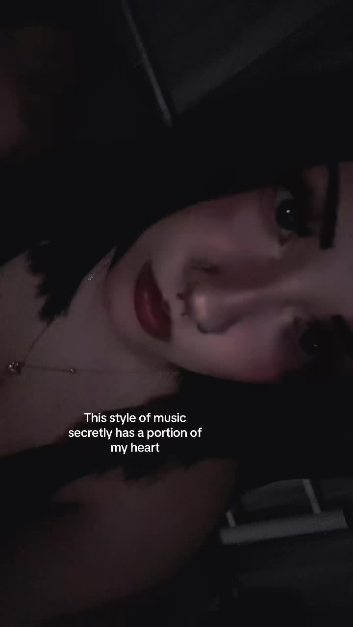 @𝔏𝔢𝔞𝔥🥀