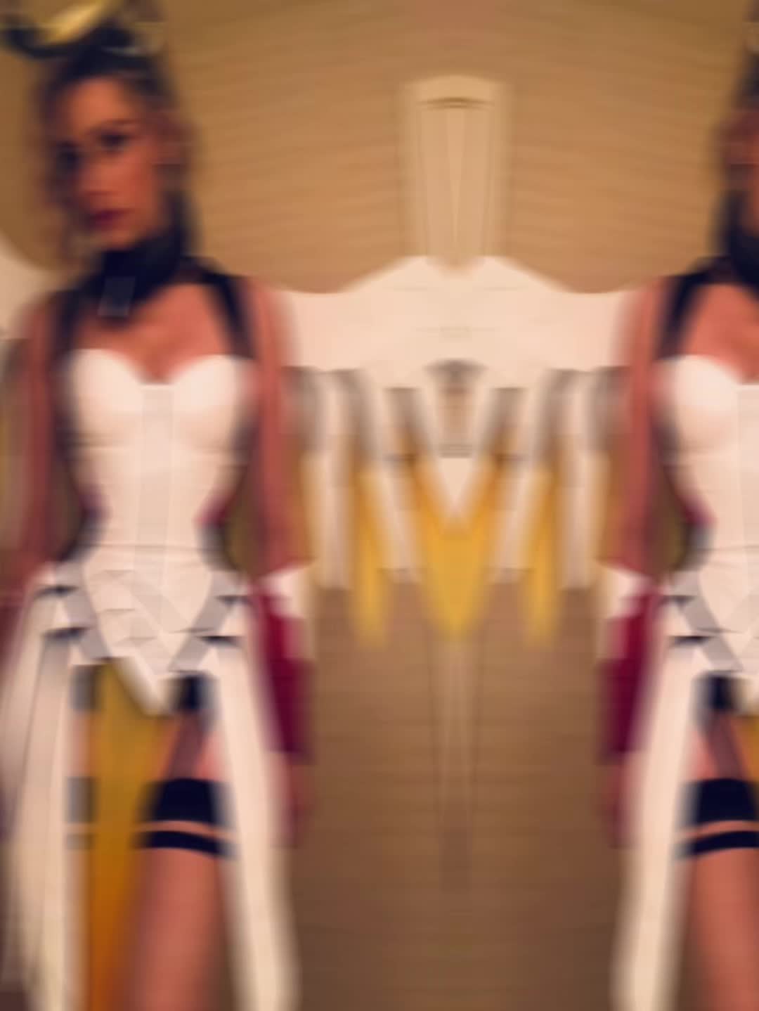 @mayleimonroe