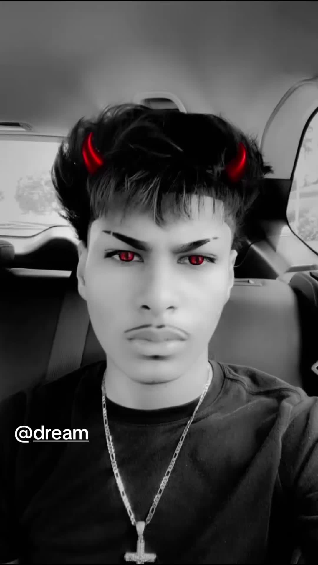 @👤