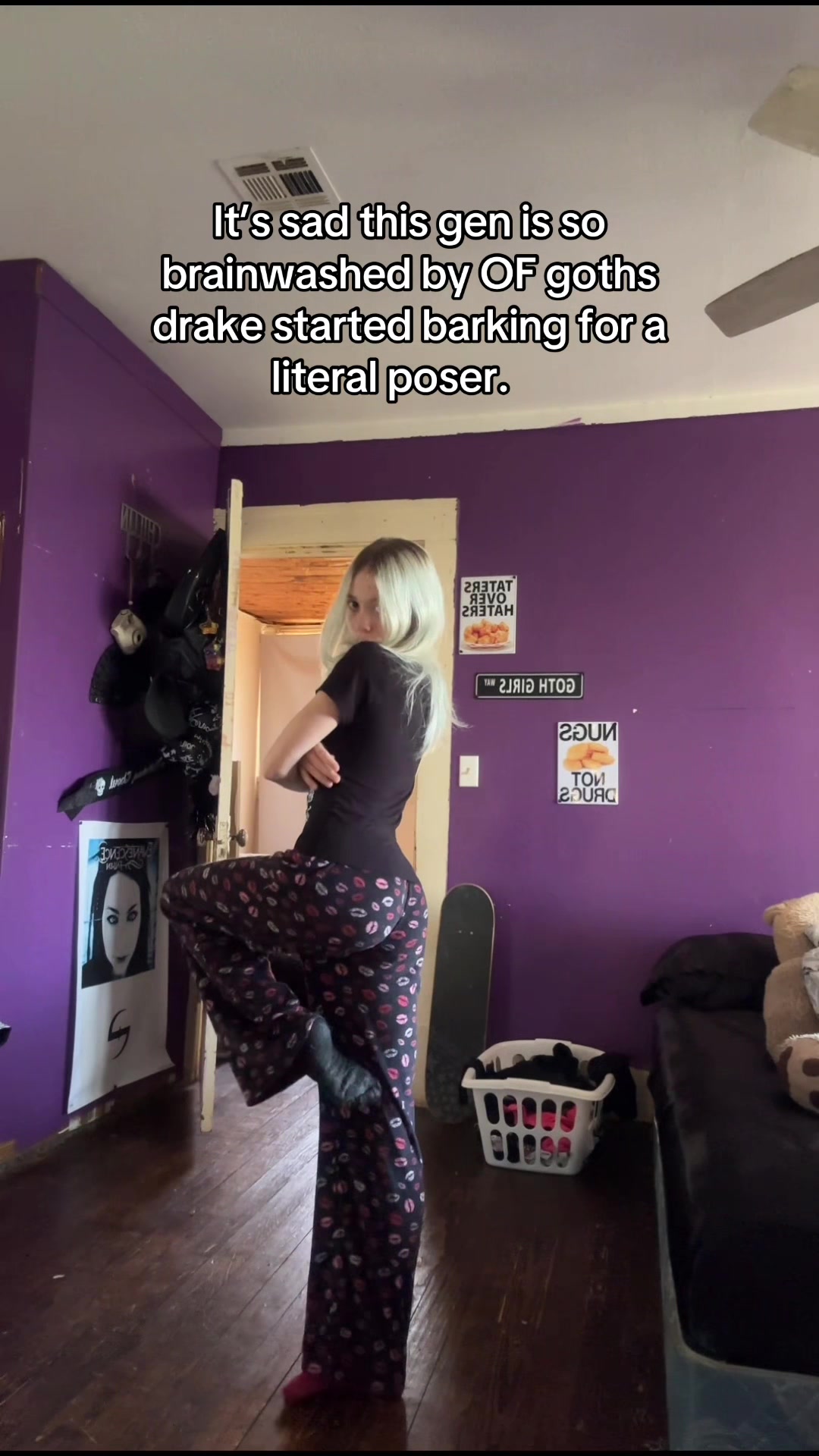 @GothgirlHarls