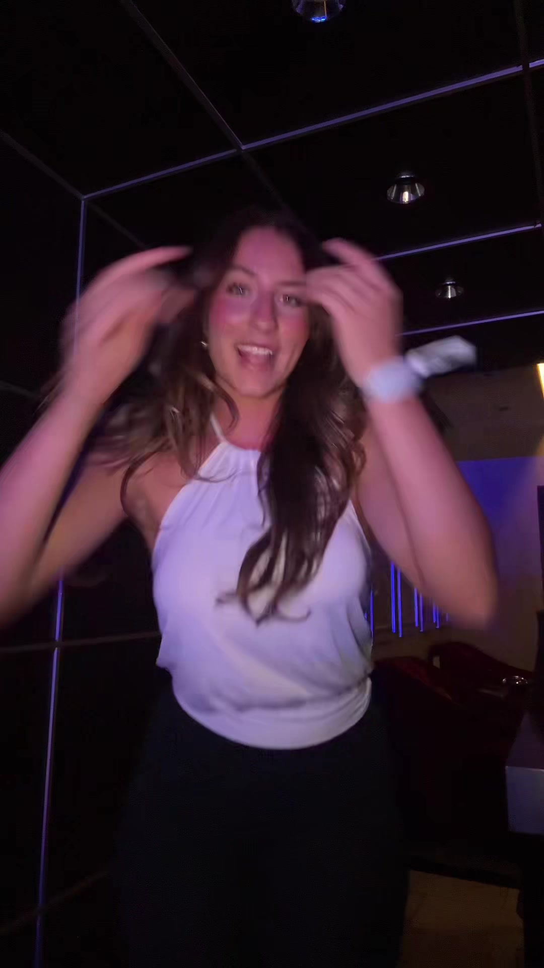 @anna amara
