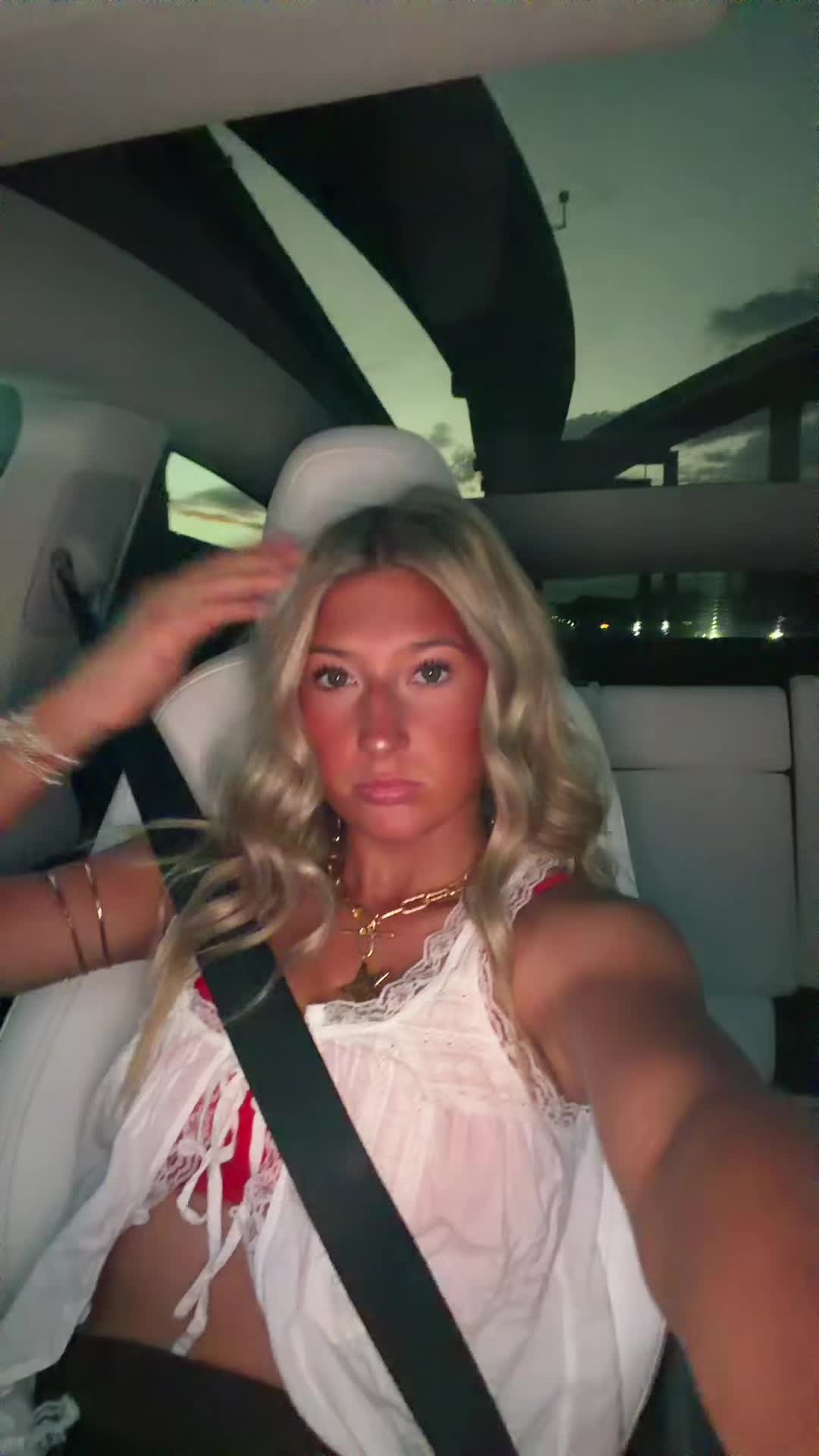 @notryaneroy
