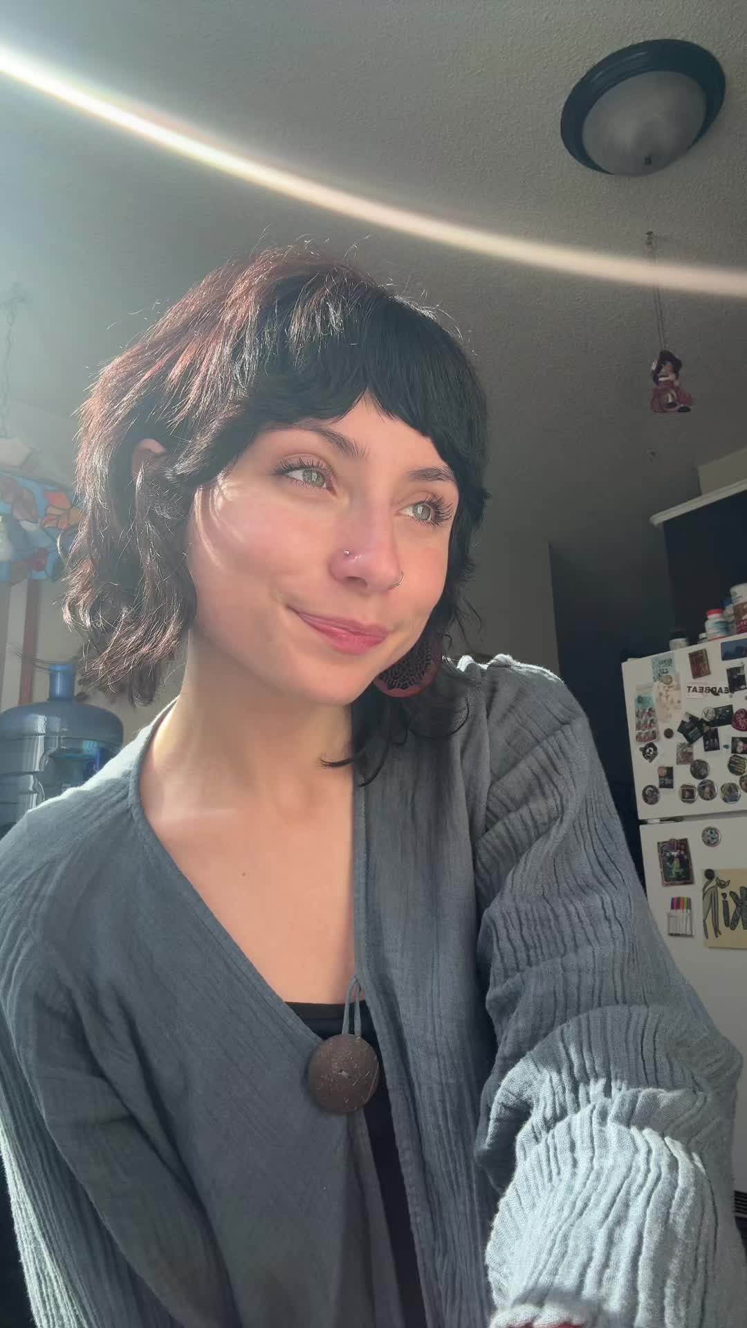 @lizzerd kween | radio witch