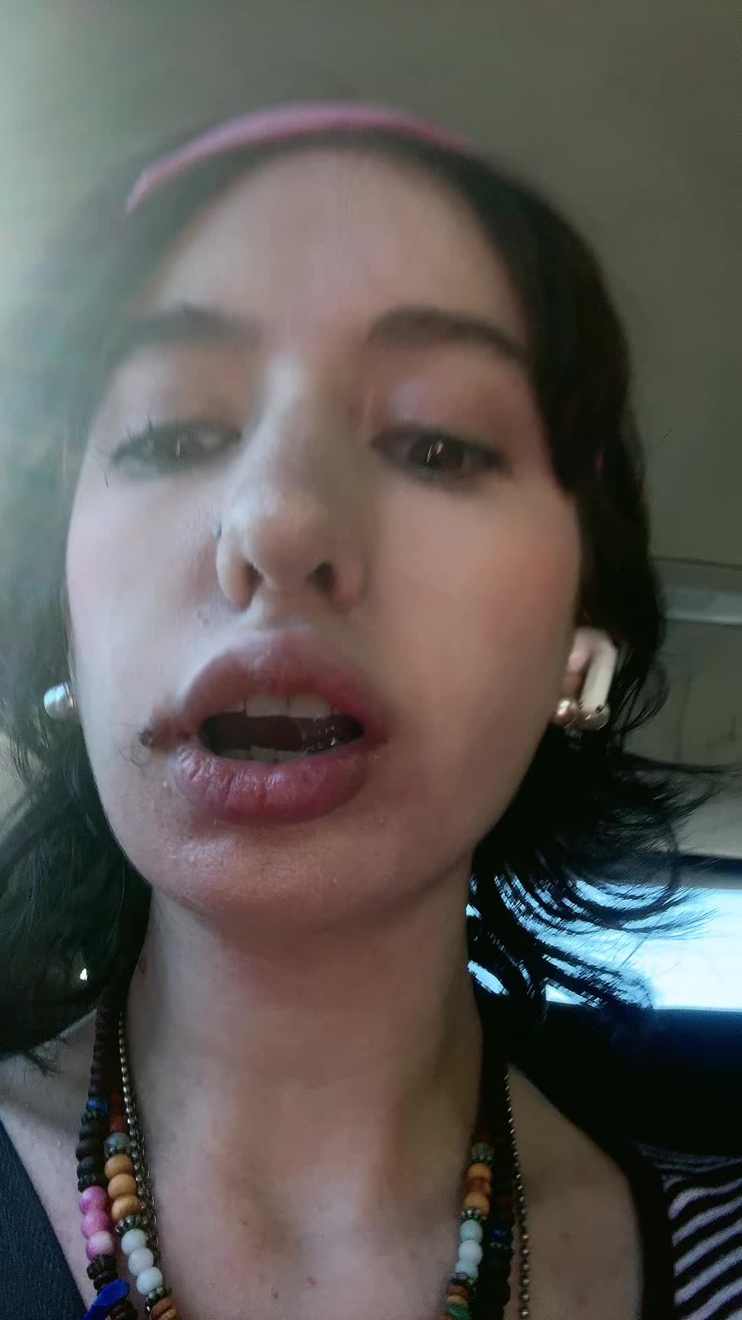 @Ur favorite_brunette