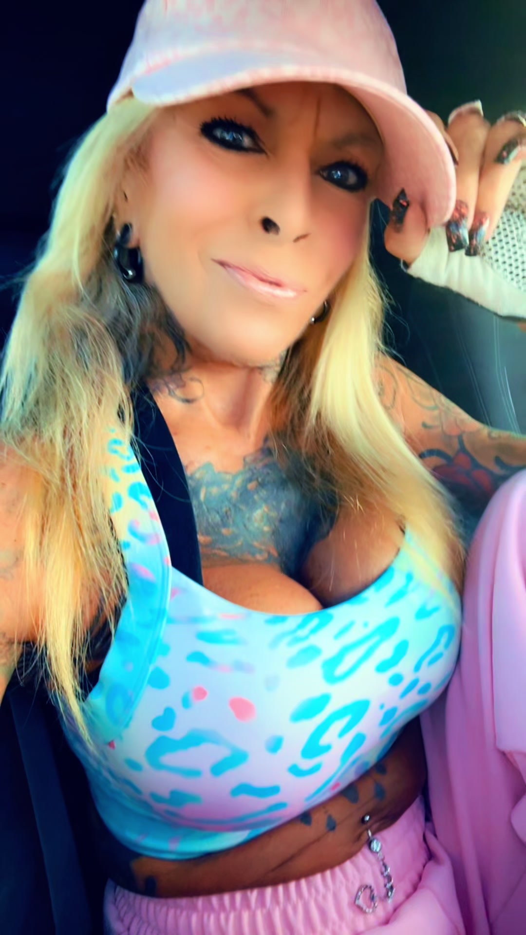 @usermissfitbarbie