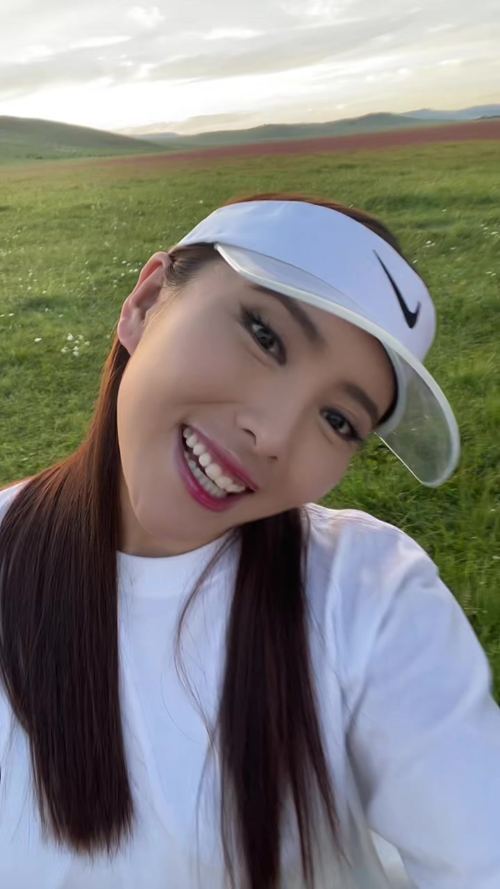 @Sophia