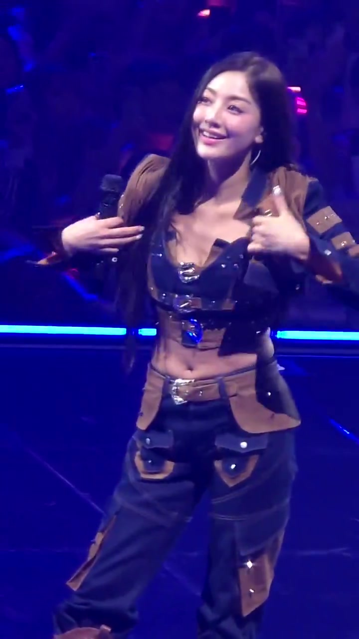 @lily𑁤
