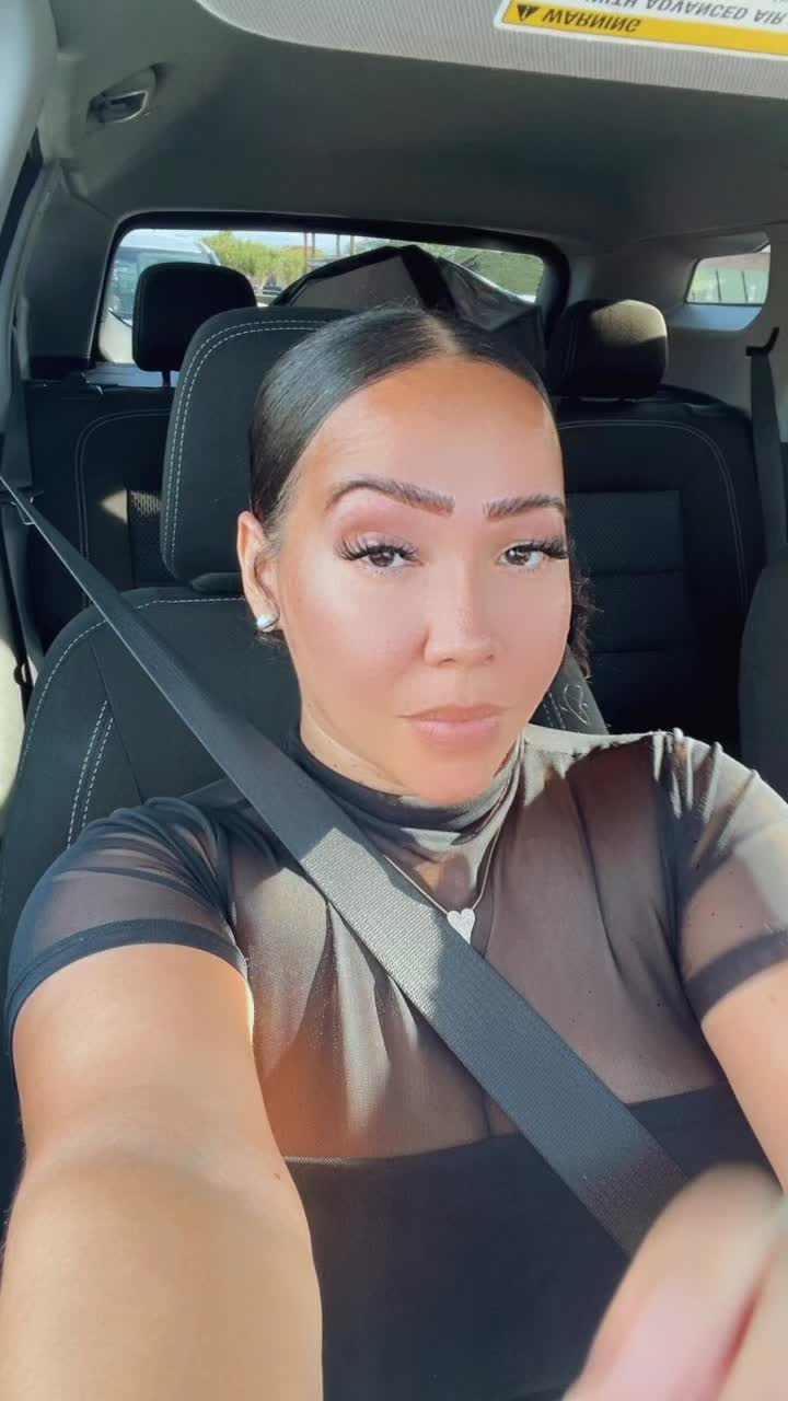 @KrystinaB 🦅🖤