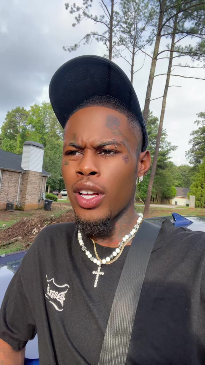 @Dollboy