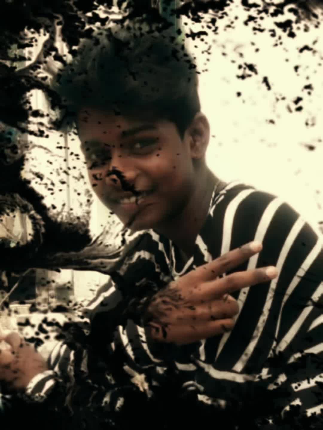 @@_look__.at.__me_
