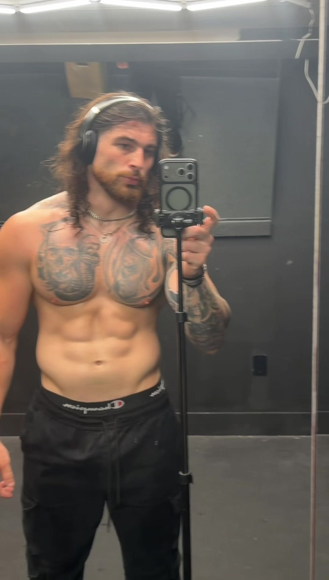 @mysteriouslyethan