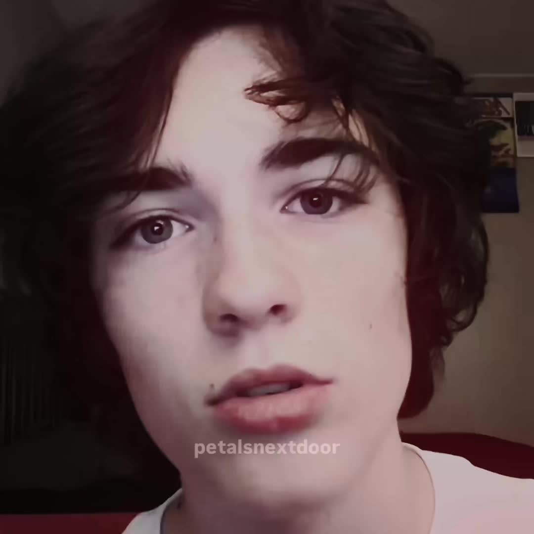 @️