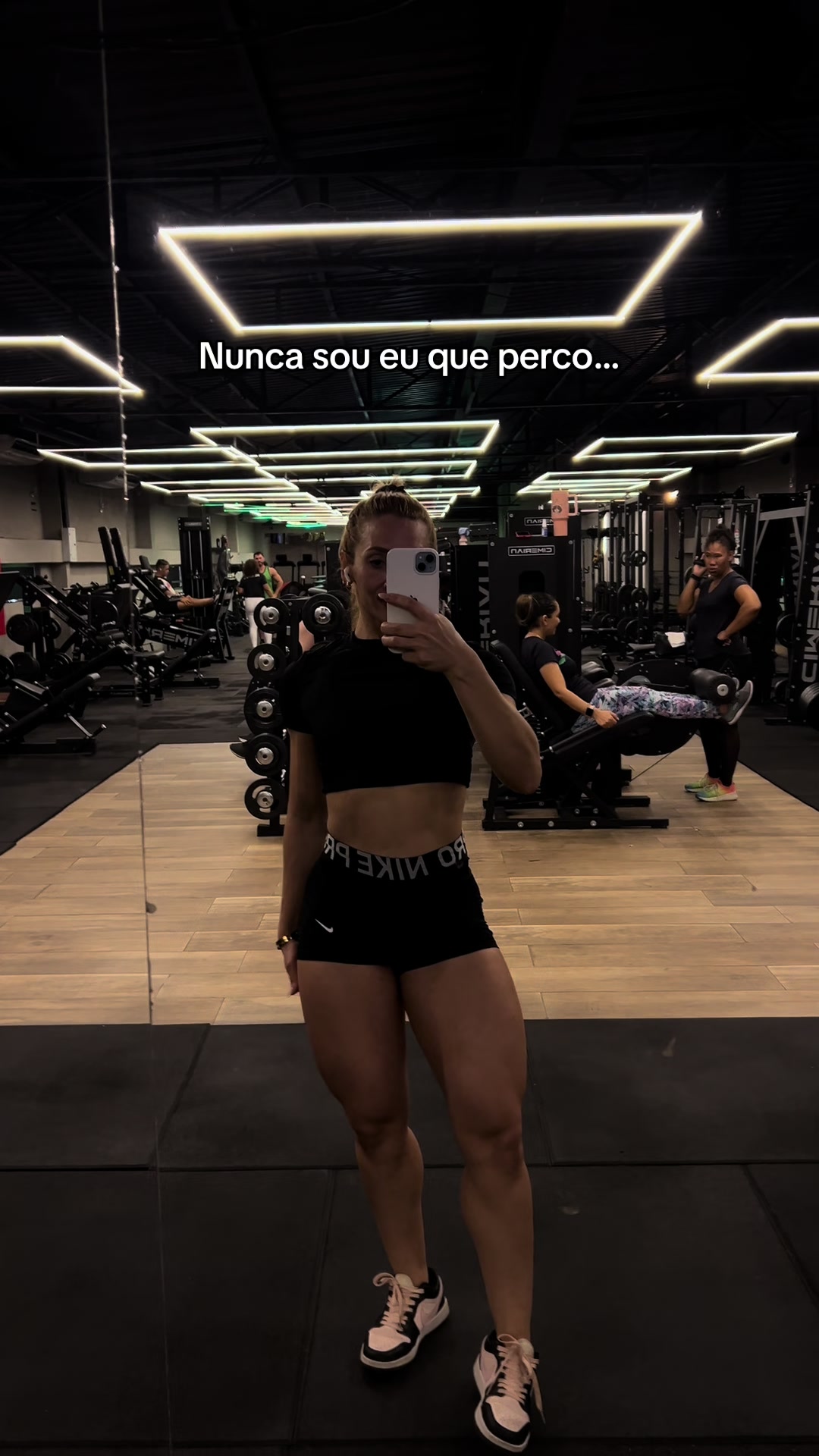 @ana_candiiido