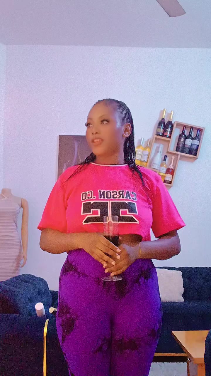 @twin_stella