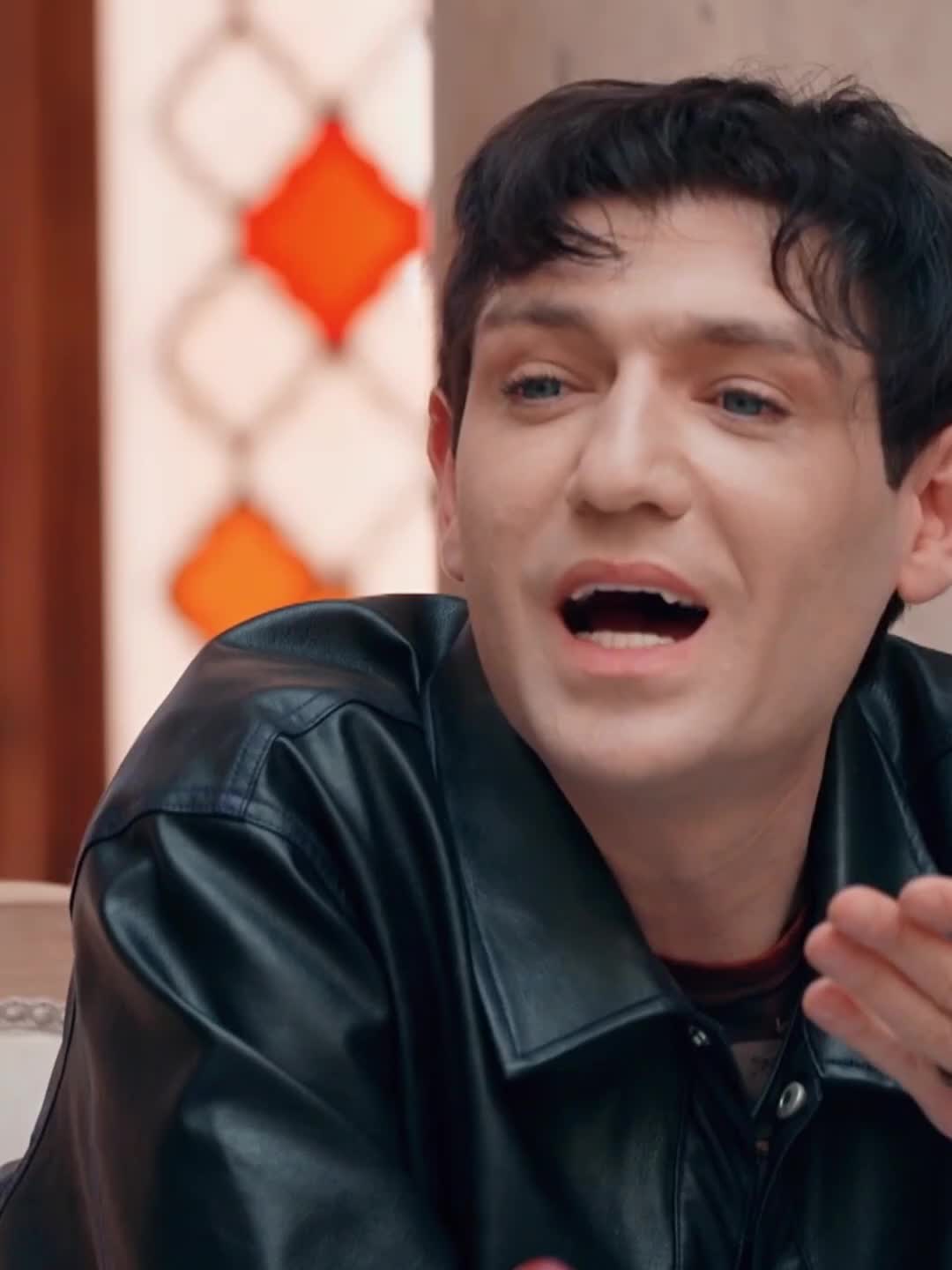 @дилаурентис