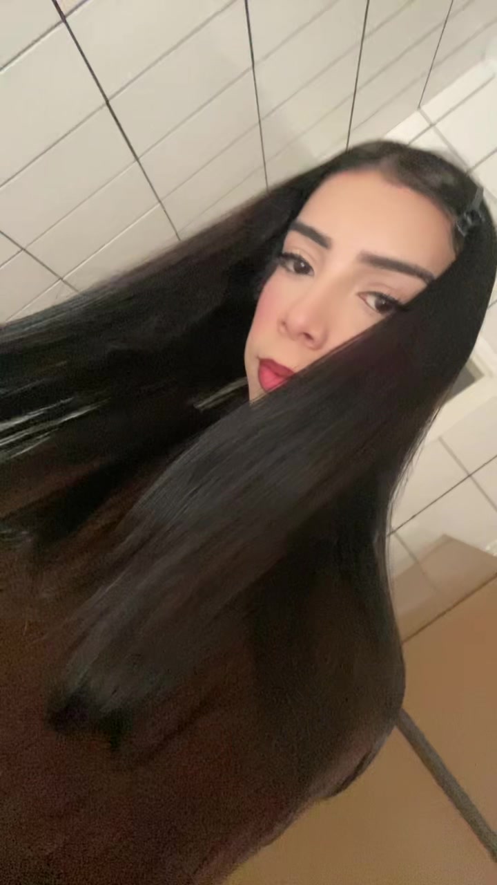 @JÚLIA GABRIELY