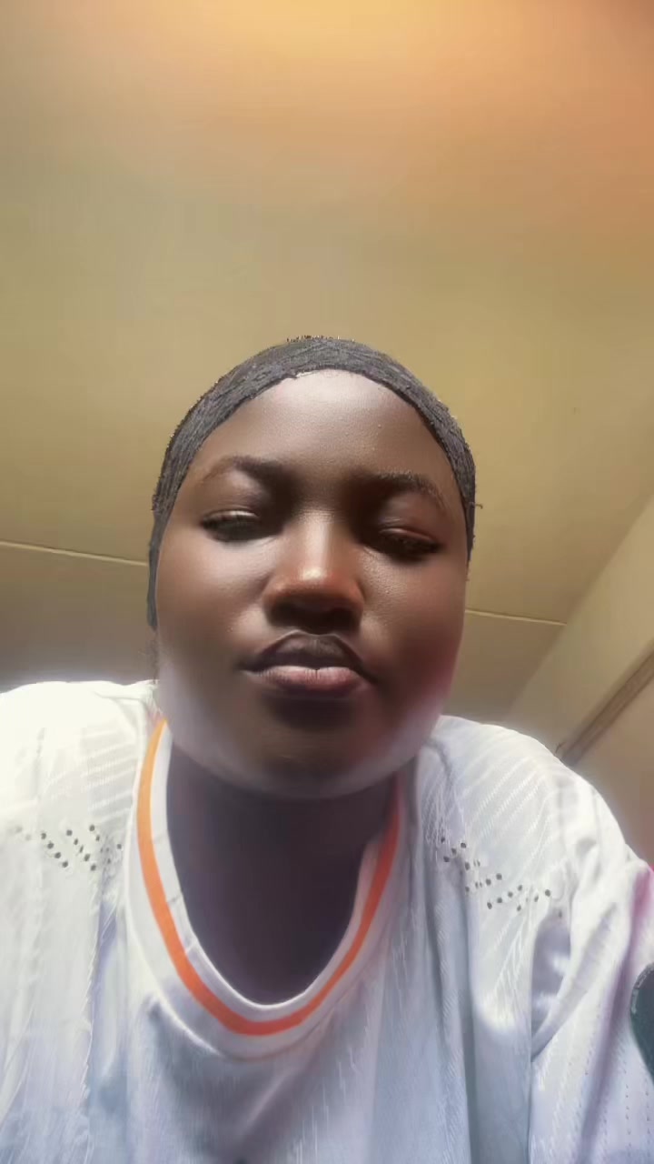 @💋MISS 💍ESTELLA🥰