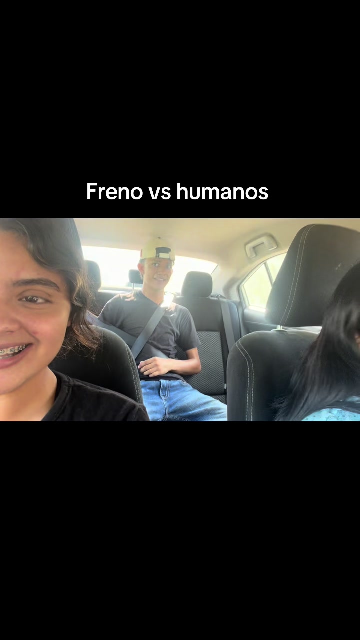 @liz_alvarez42