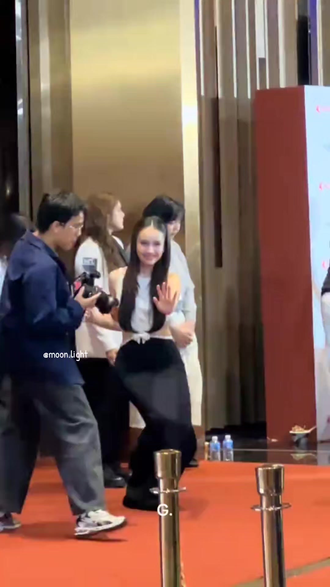 @ɱơơŋ_Ɩıɠɧɬ🍒