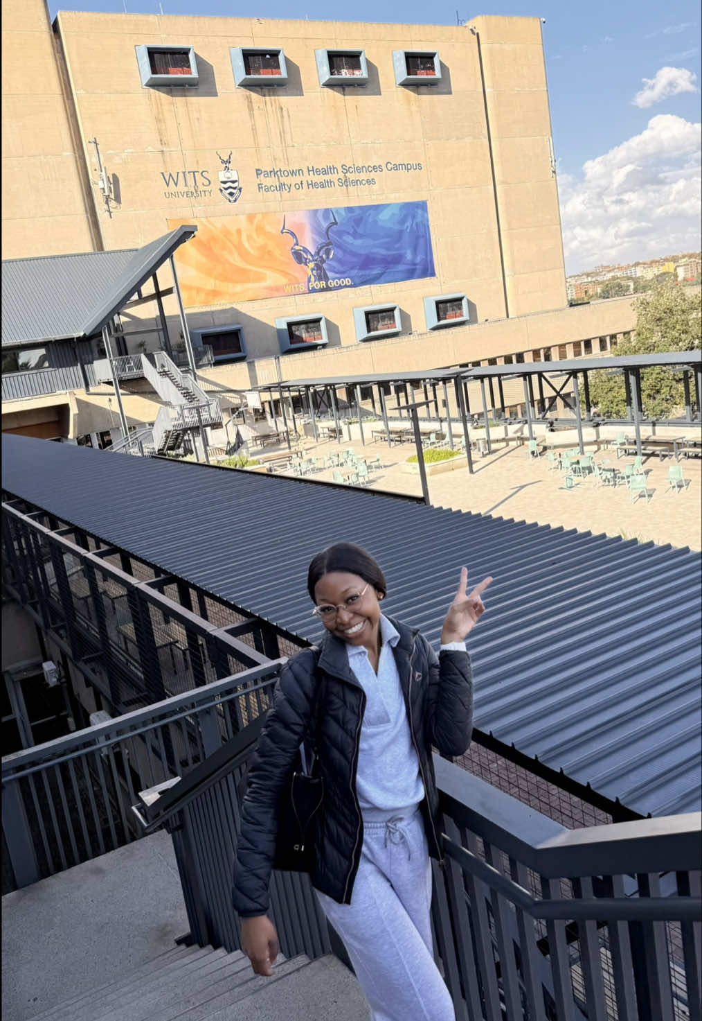 @Dr Motlotleng_L💫