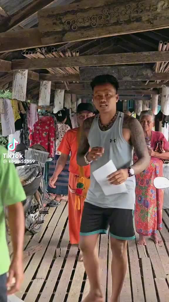 @မင်းသုခ