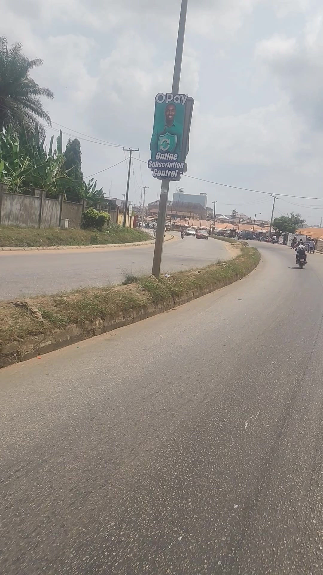 @AKURE Ol&oacute;y&egrave;mẹkun