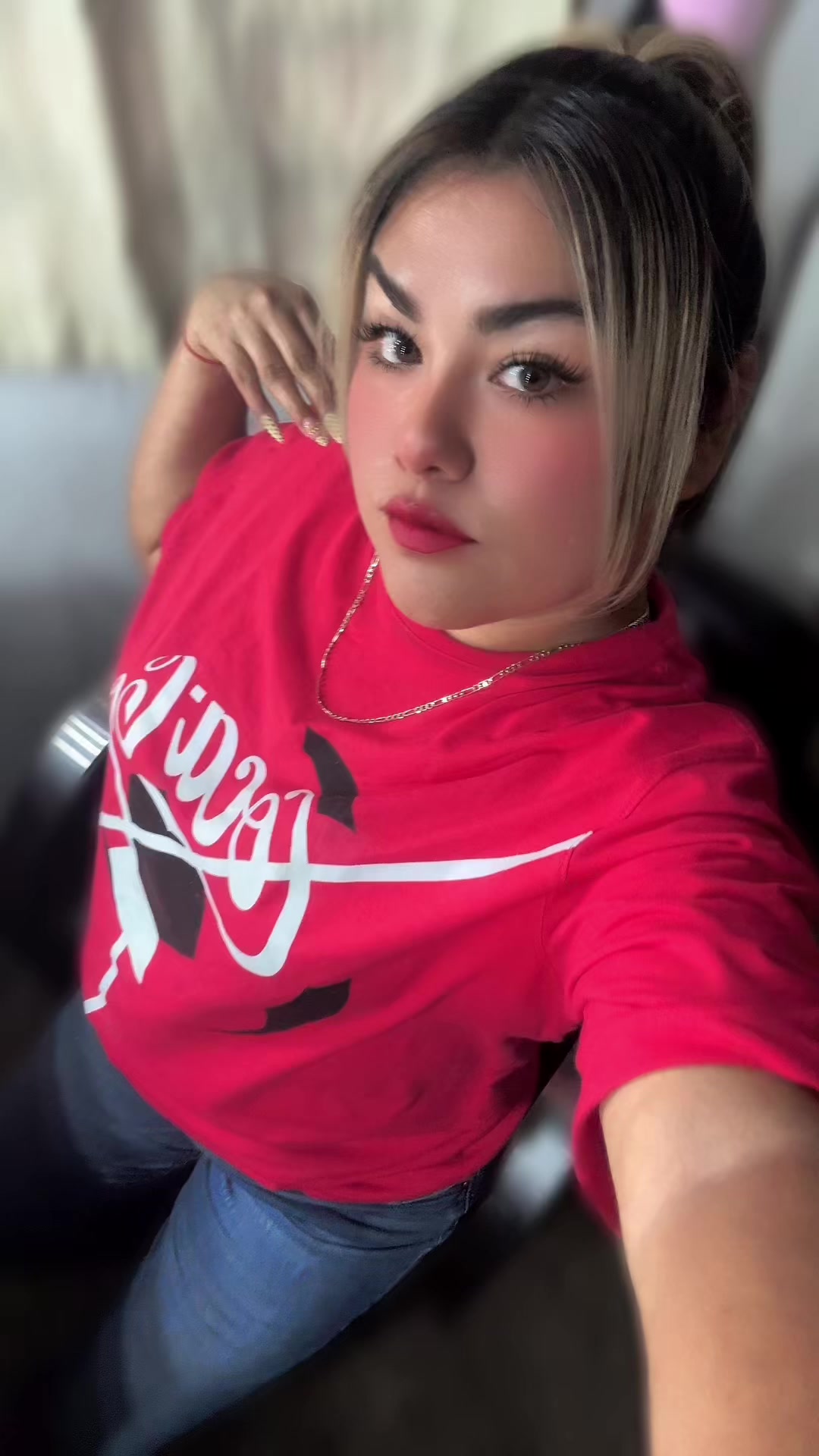 @Ariiyz