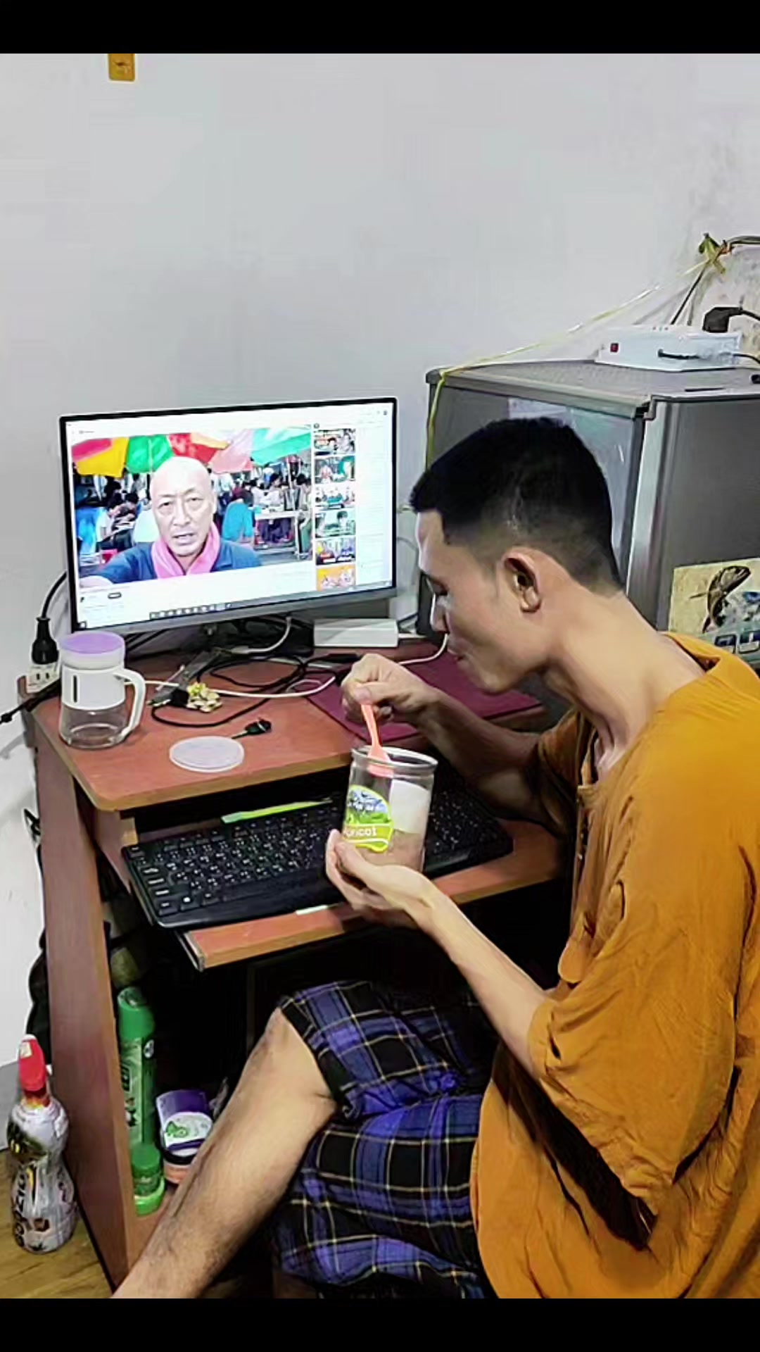 @လူ့ဂွစာ  {Thu ya Oo}