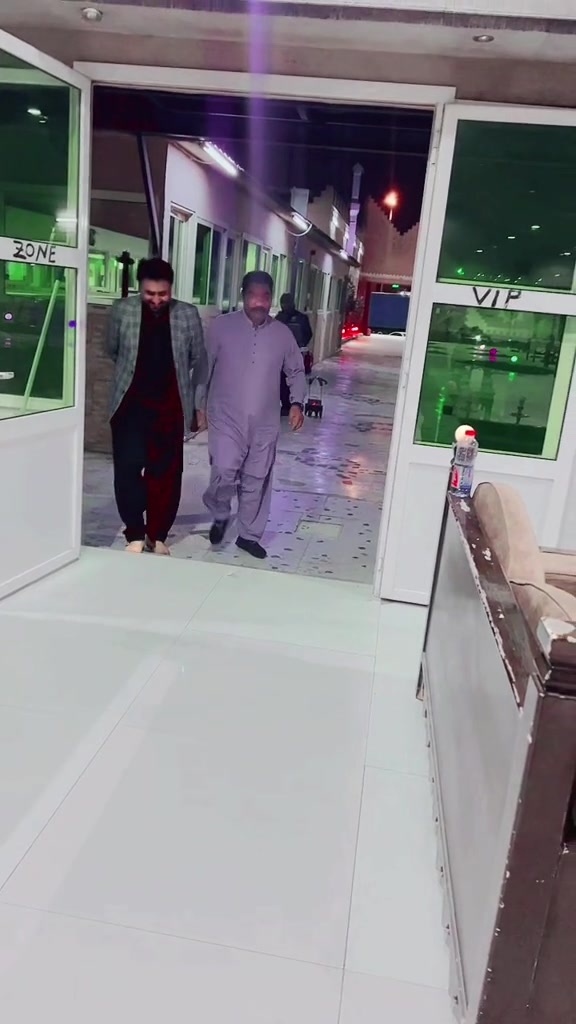 @Alihassantoor