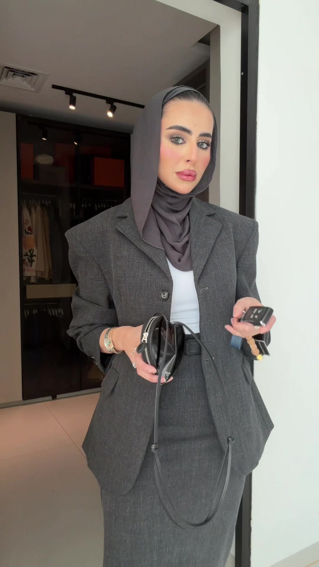 @Touches_kw