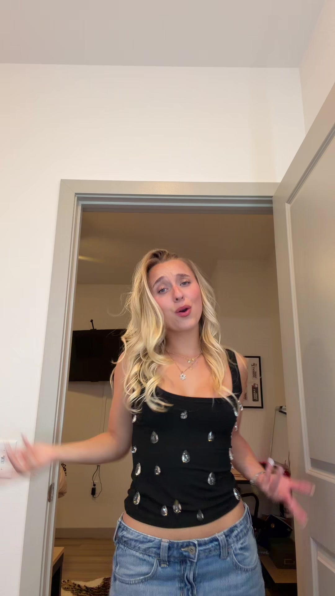 @ava