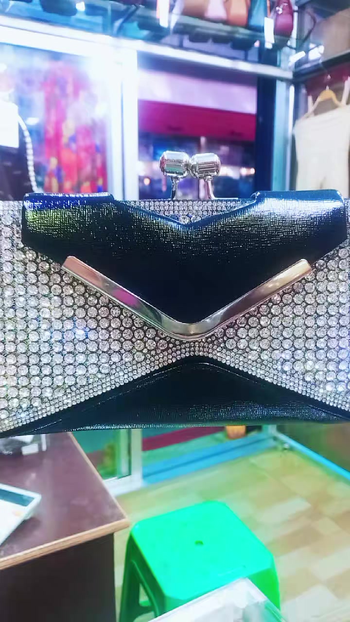@R.I COLLECTION 🧿