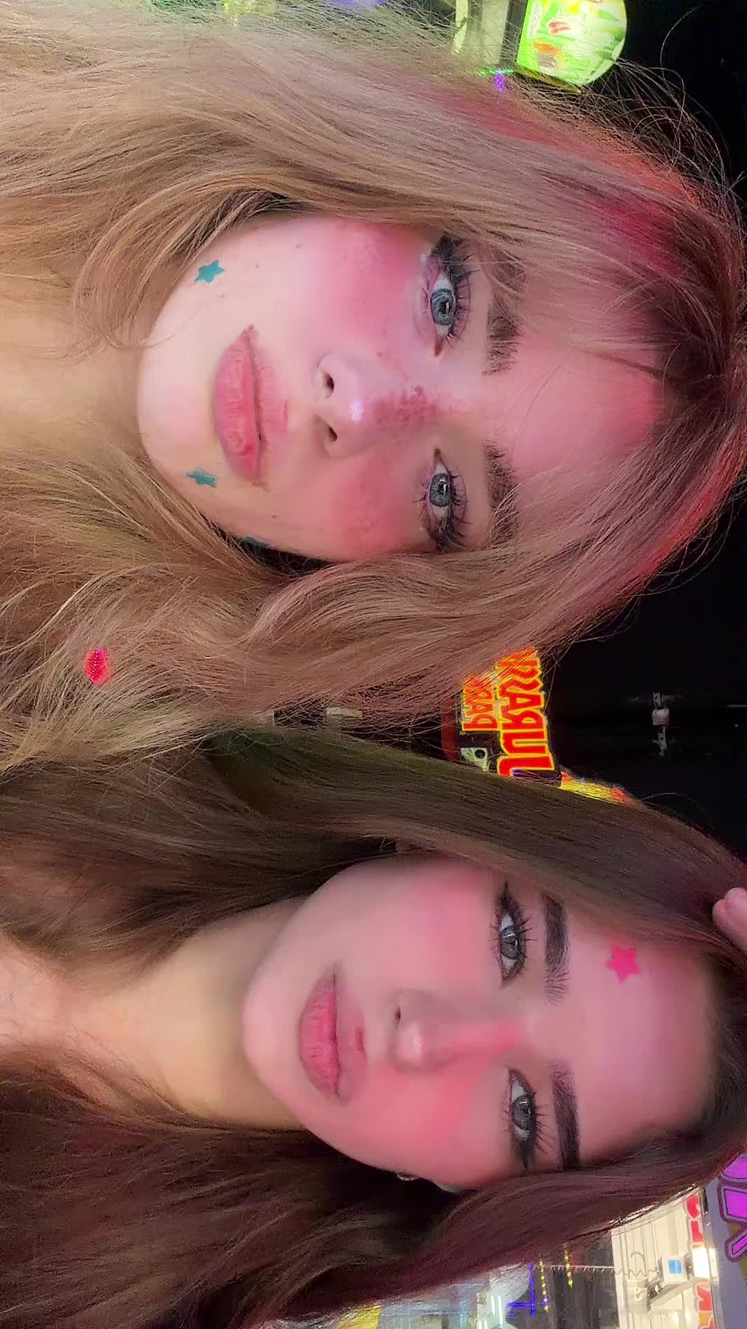 @lizka