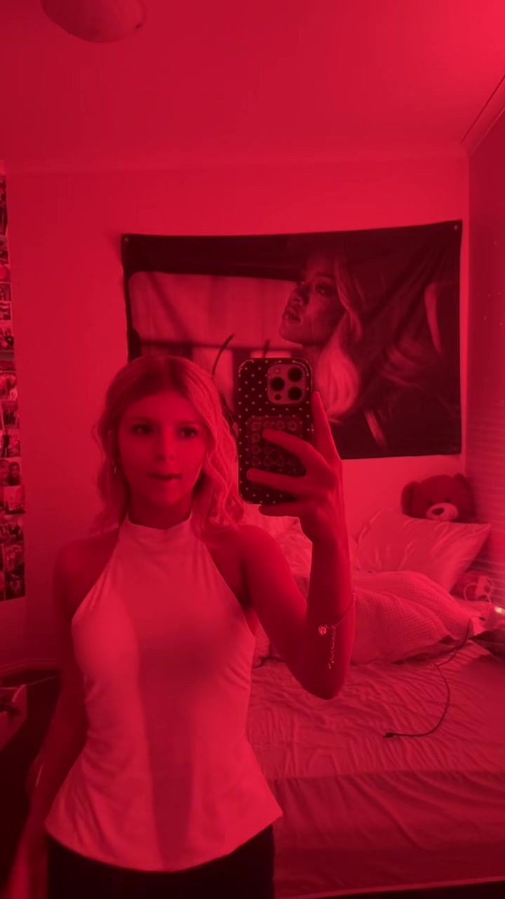@℠