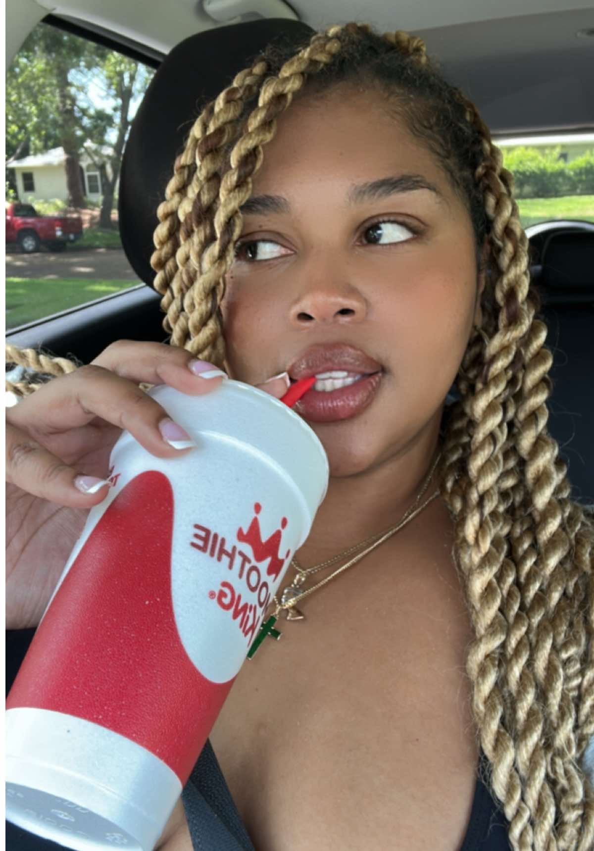 @itsalysiaharris
