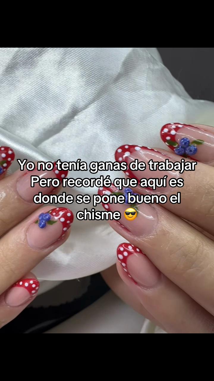 @mahalonails&lashes