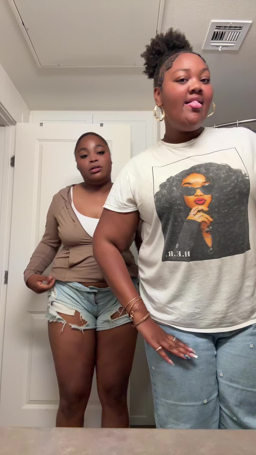 @anitamaxwing2