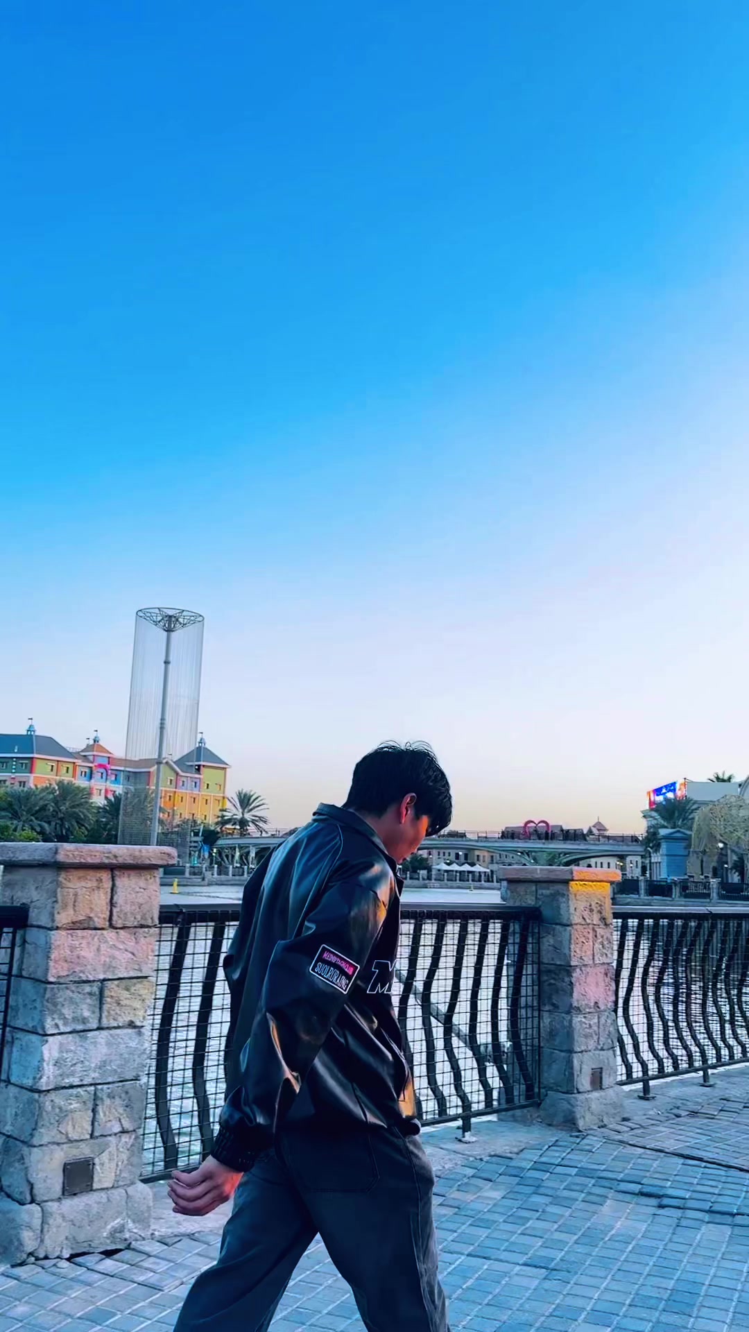 @RAM G DONG