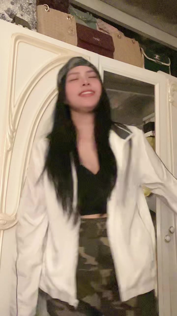 @Attitude girl028🤨