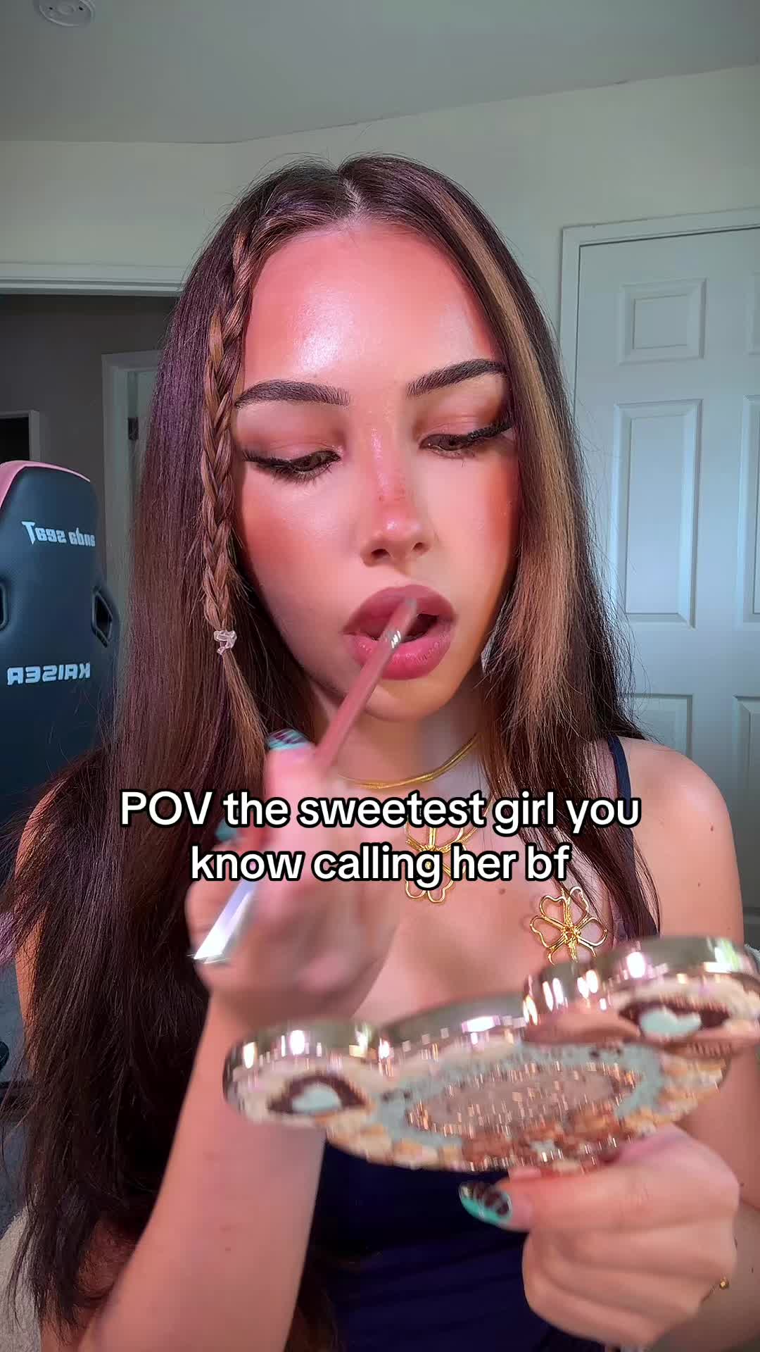 @lizzafterdark