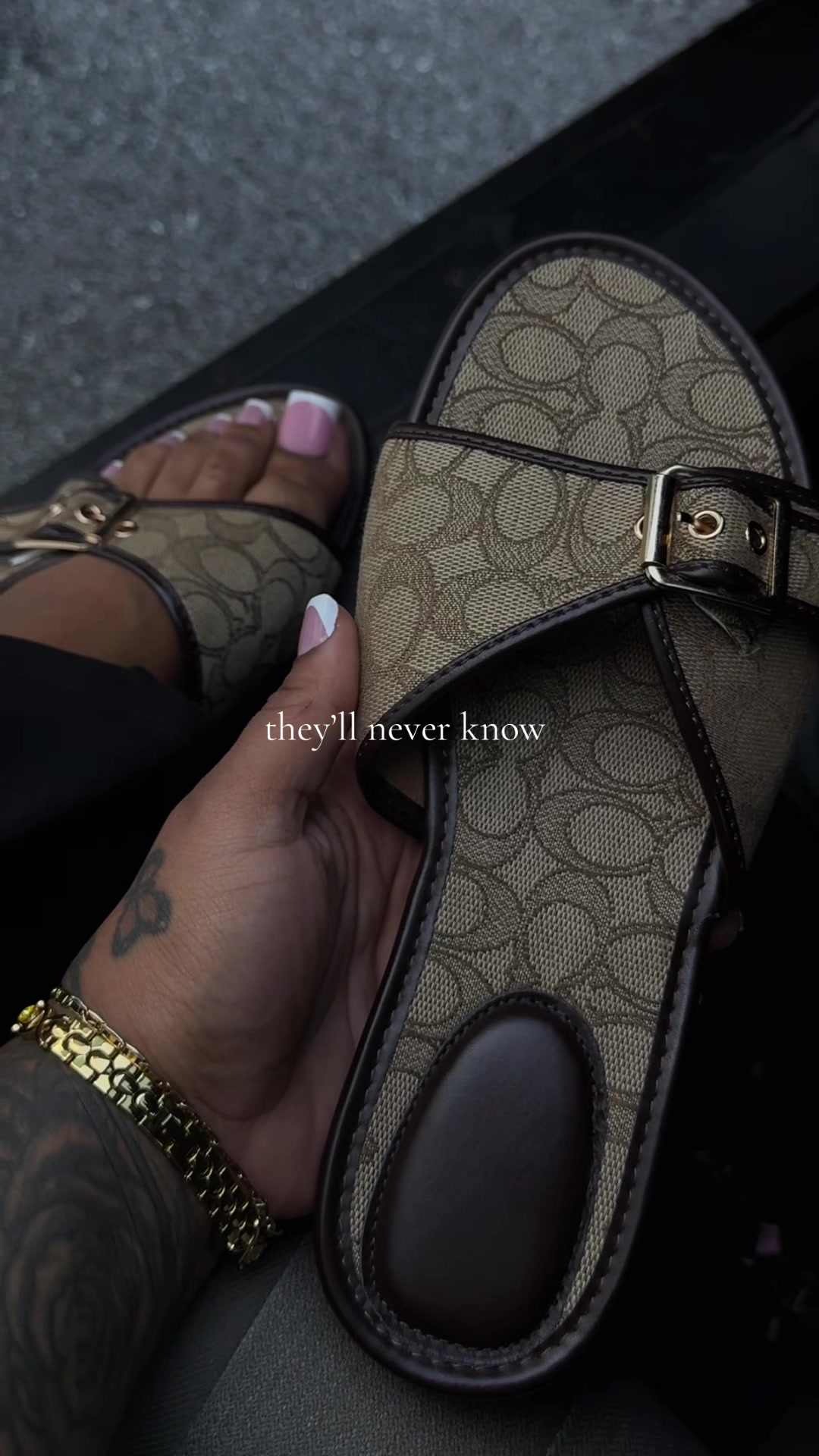 @Chloe