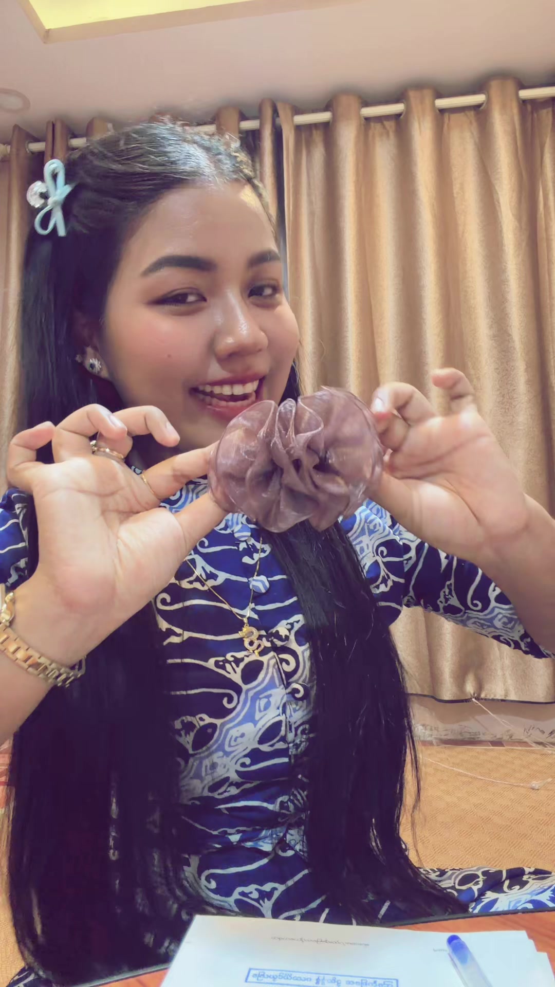 @khin zu paing