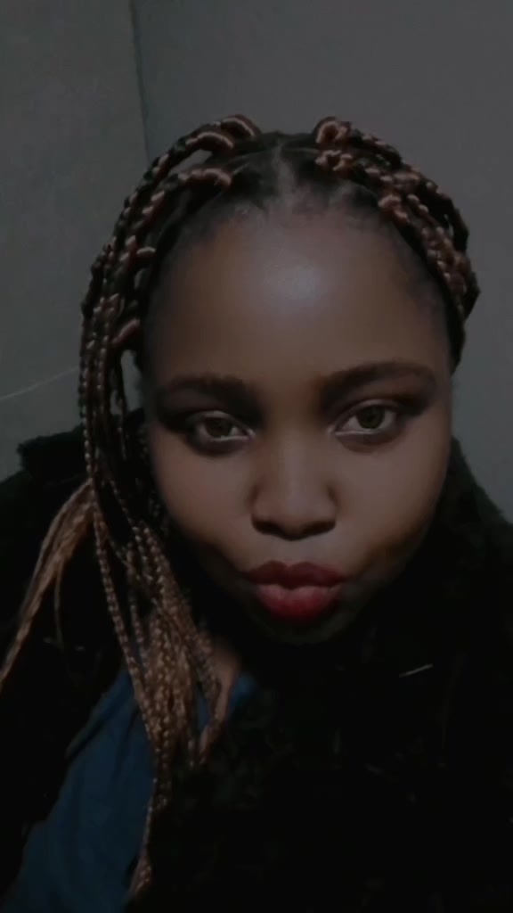 @Queenyabo👑❤️🤍